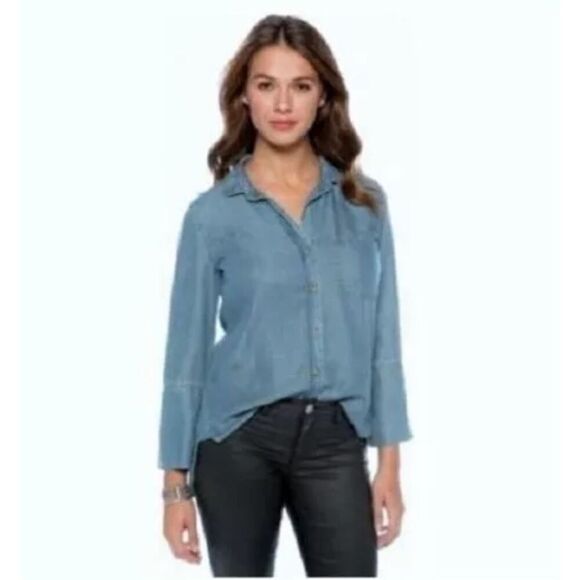 ✨Anthropologie Chambray Button Down Hi/Low Hem Denim Sz Small Shirt✨ - Picture 1 of 11